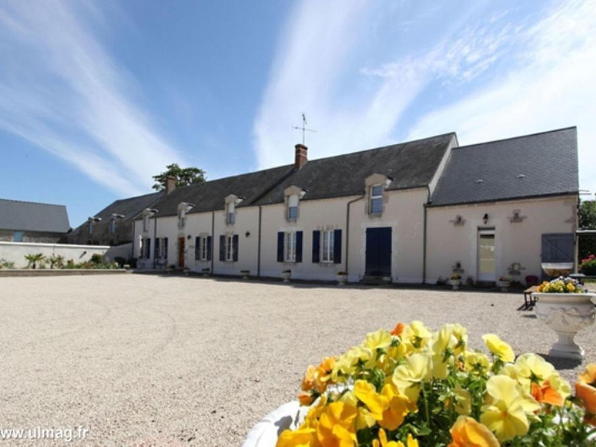 Ferme Renovee Au Calme - 4 Chambres, Petit-Dejeuner Inclu - Fr-1-590-450 Cravant  Extérieur photo